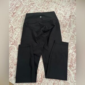 Lululemon Black High-Waisted Leggings wunder under